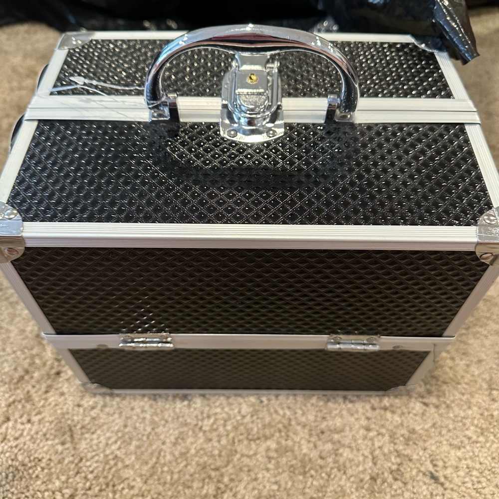 Black and Silver Makeup Organizer Case